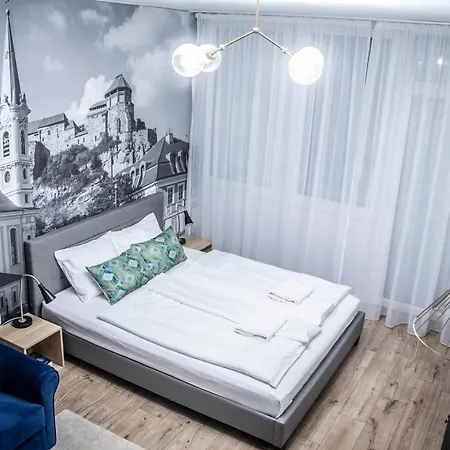 Loulou'S Central Apartment With Cosy Balcony Esztergom Extérieur photo