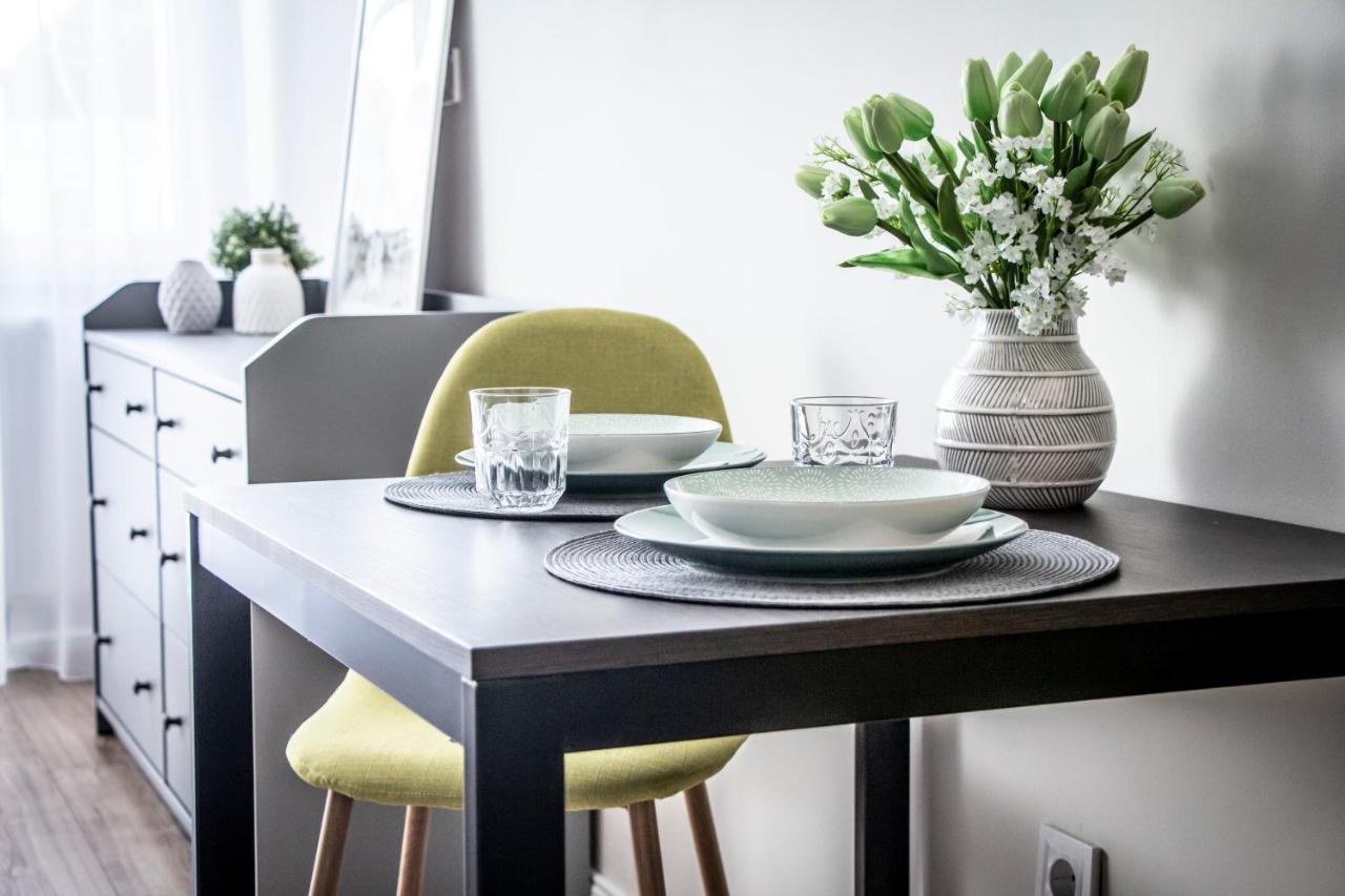 Loulou's With Cosy Balcony Appartement Esztergom